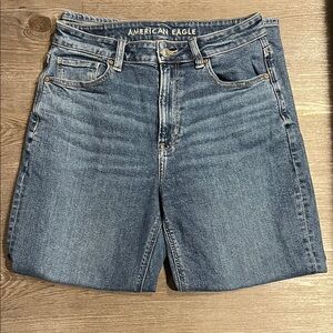 American Eagle | Mom Jeans | 6